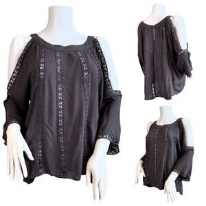 BKE RED Grey Cold Shoulder 3/4 Sleeve Top SZ L $69